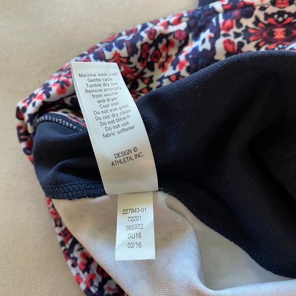 Athleta Women's Chatarunga Floral Cropped Leggings 227943 Sz X-Small EUC - Picture 6 of 9